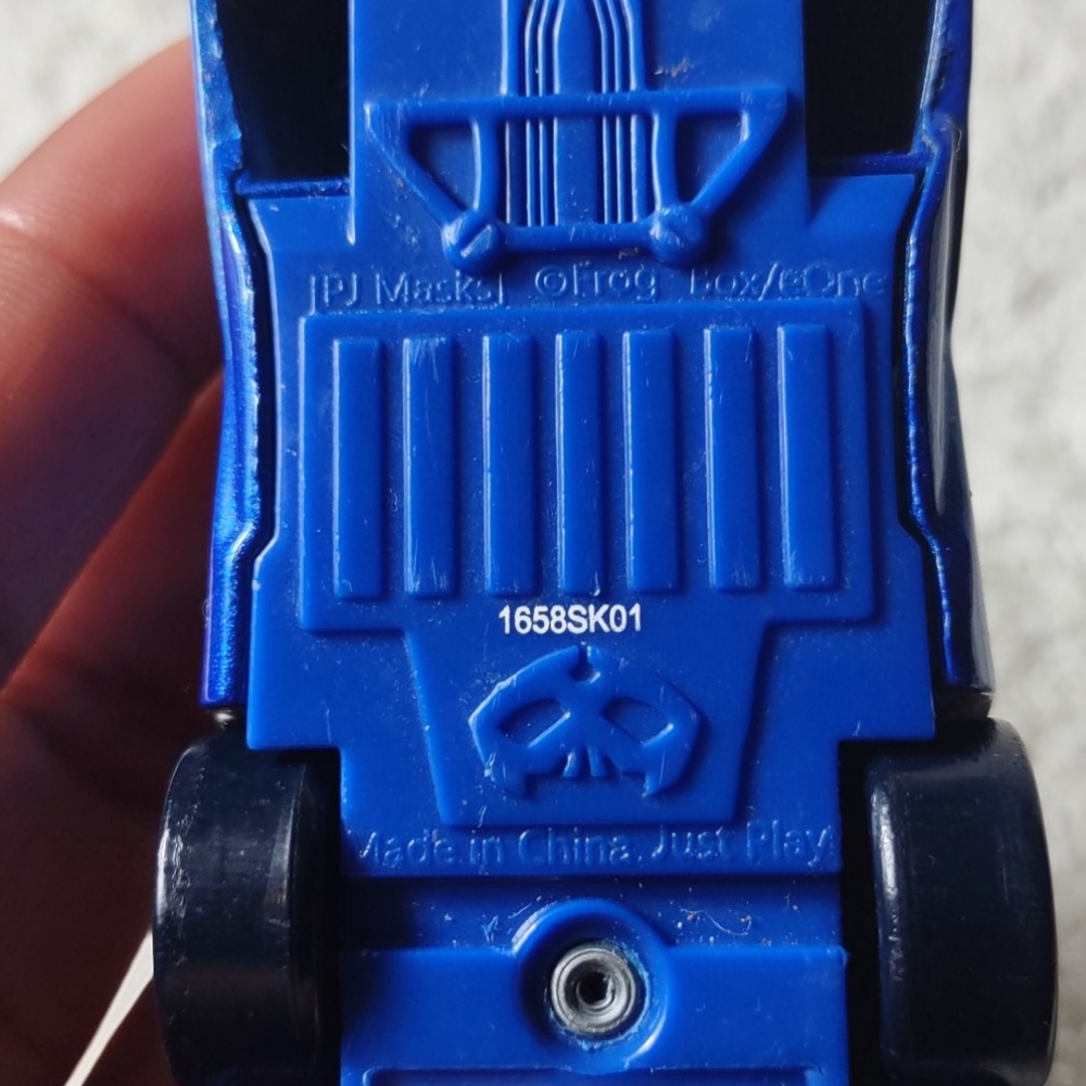PJ Masks Cat Car 3in - Picture 7 of 8
